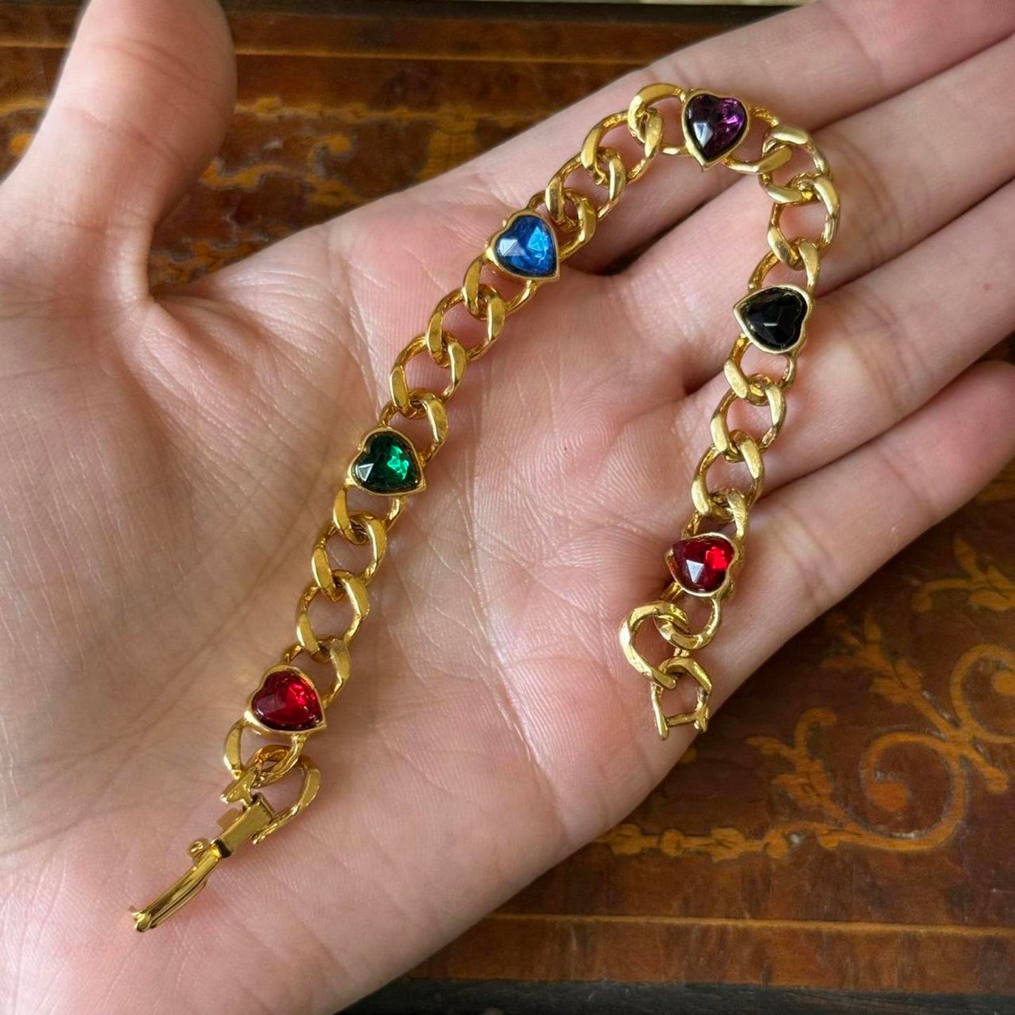 Vintage Gold tone Glass heart bracelet