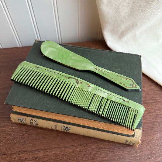 Vintage Art Deco Comb & Shoehorn