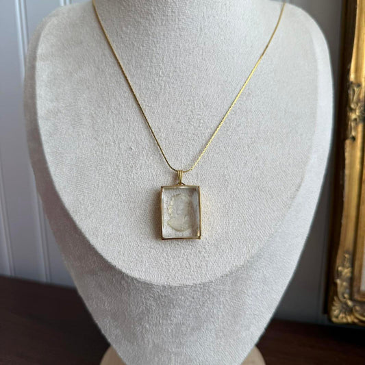 vintage Glass Cameo Pendant Gold tone necklace