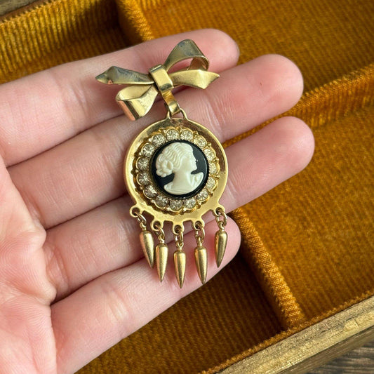 Vintage gold tone cameo dangle brooch
