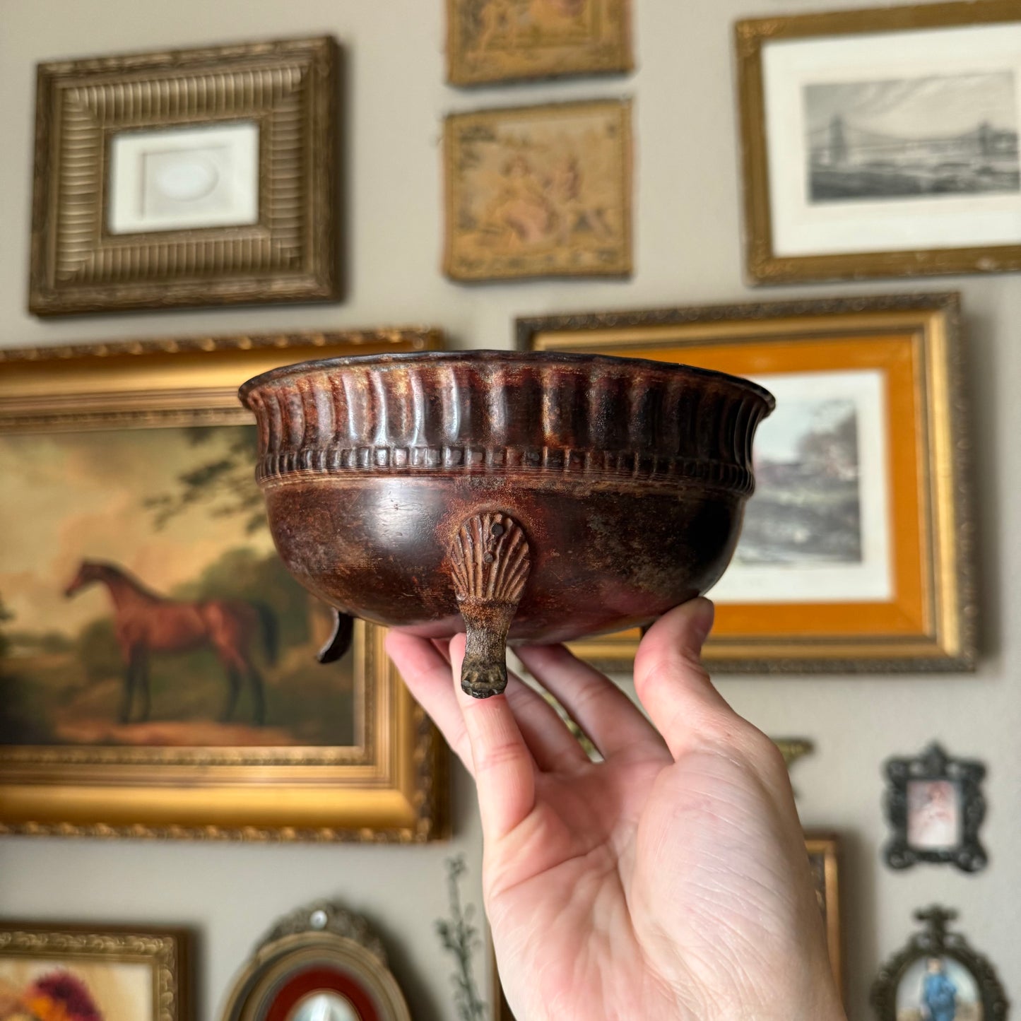 Vintage style metal tin bowl