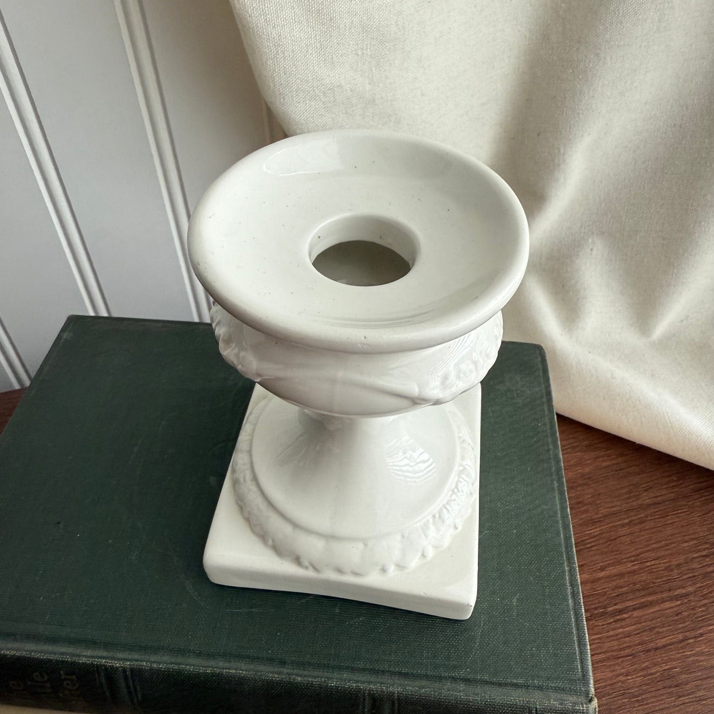 Vintage ceramic detailed pedestal candle holder