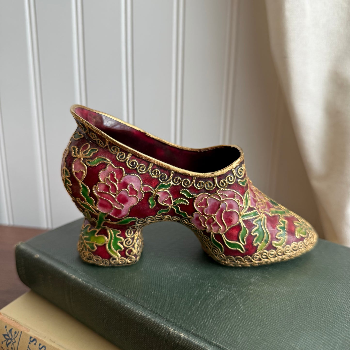 Vintage Enameled Porcelain High-Heeled Shoe Flora Art