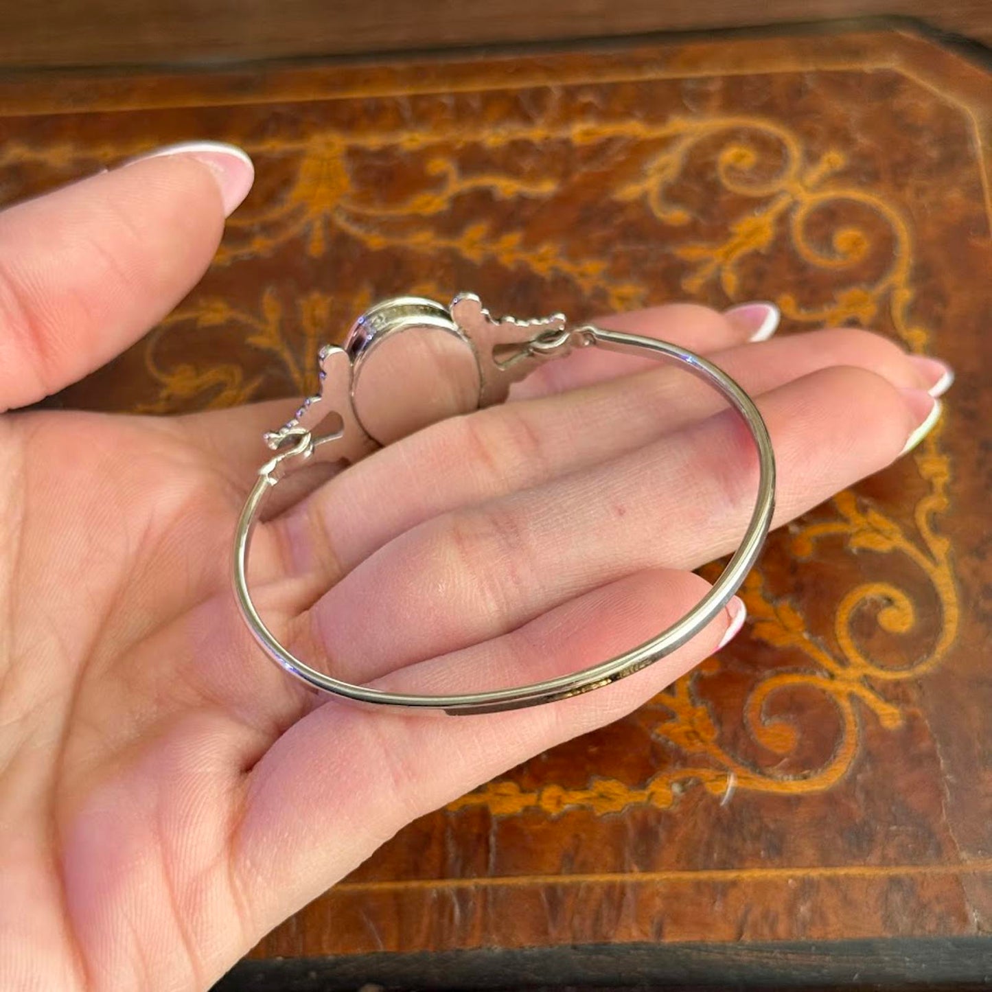 Vintage Avon Silver tone Locket Bracelet with Victorian Style Monogram