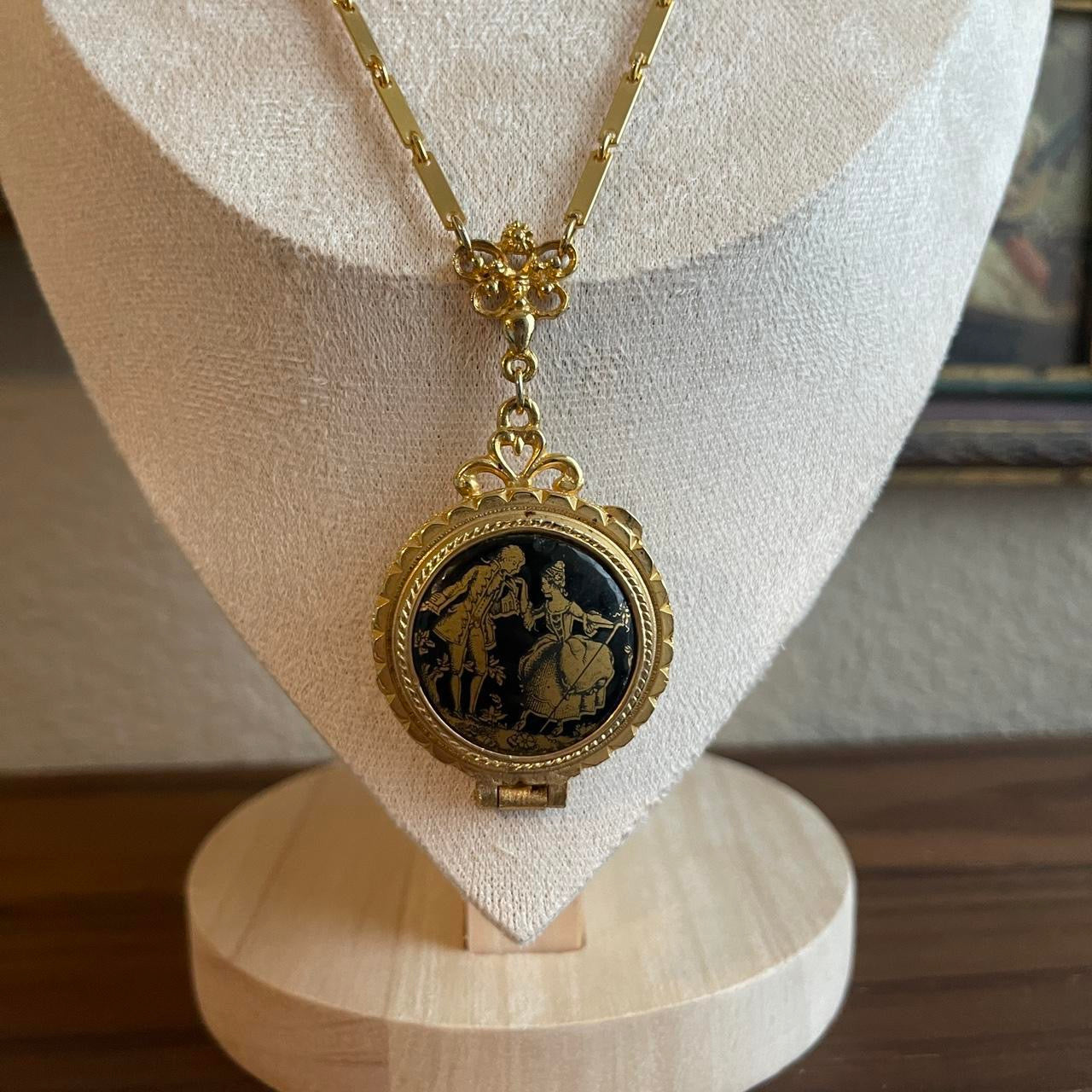 Vintage Limoges castle “ The proposal” gold tone locket necklace