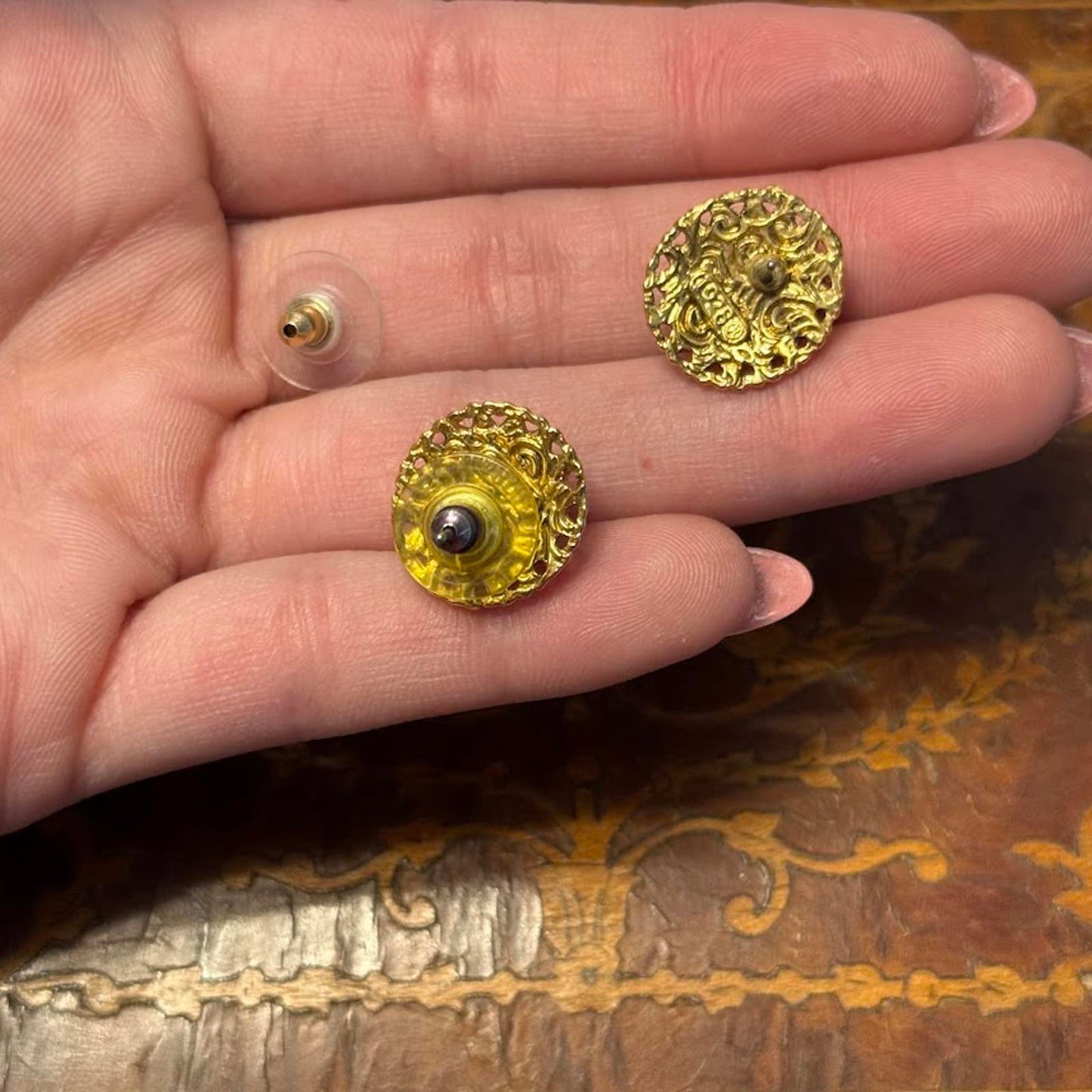 1928 Gold and faux pearl earring set