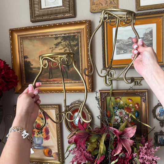 Vintage Gold Spiral Metal Stand