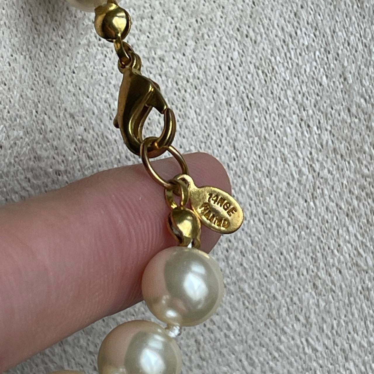 Vintage Large ornate glass cameo Locket with glass pearl necklace