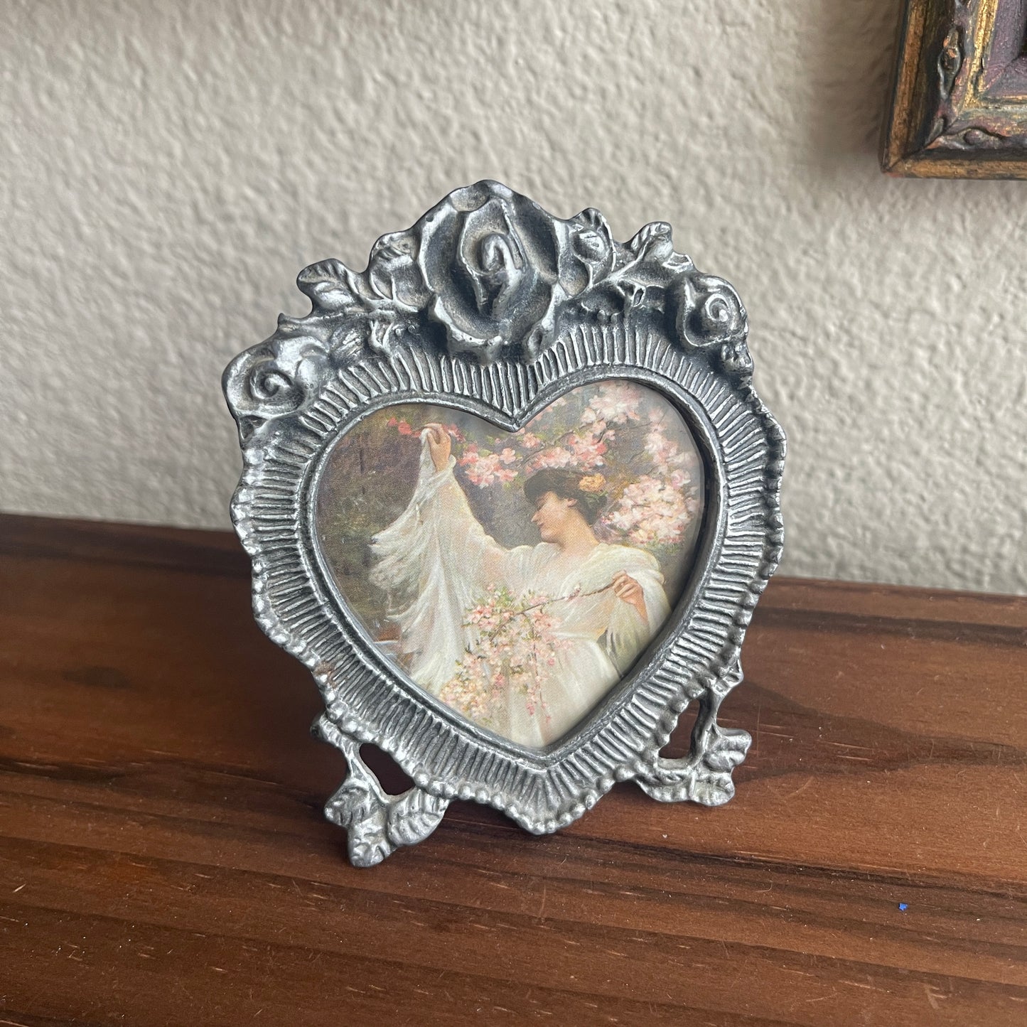 Mini Heart shaped metal Women print farmed