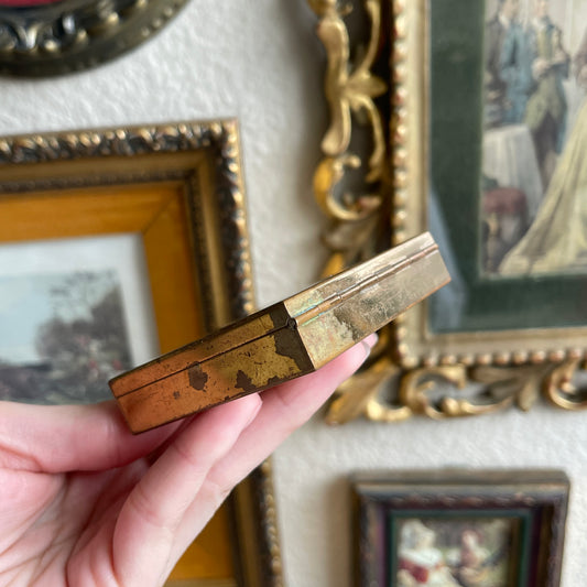 Vintage 1948 compact mirror with original puff