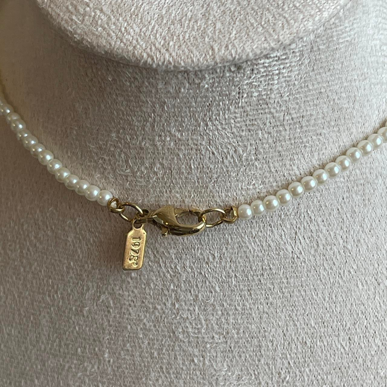 Vintage 1928 pearl necklace with locket with pink rhinestone