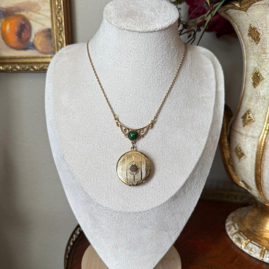 Vintage Sarah Coventry 1976 Memories Locket Green Cabochon Gold Tone Necklace