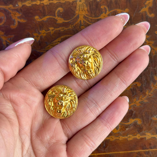 Vintage Lion Heads Gold tone Clip on Earrings