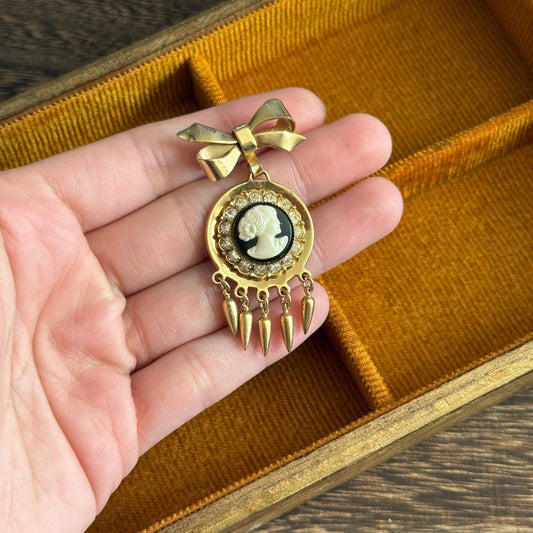 Vintage gold tone cameo dangle brooch