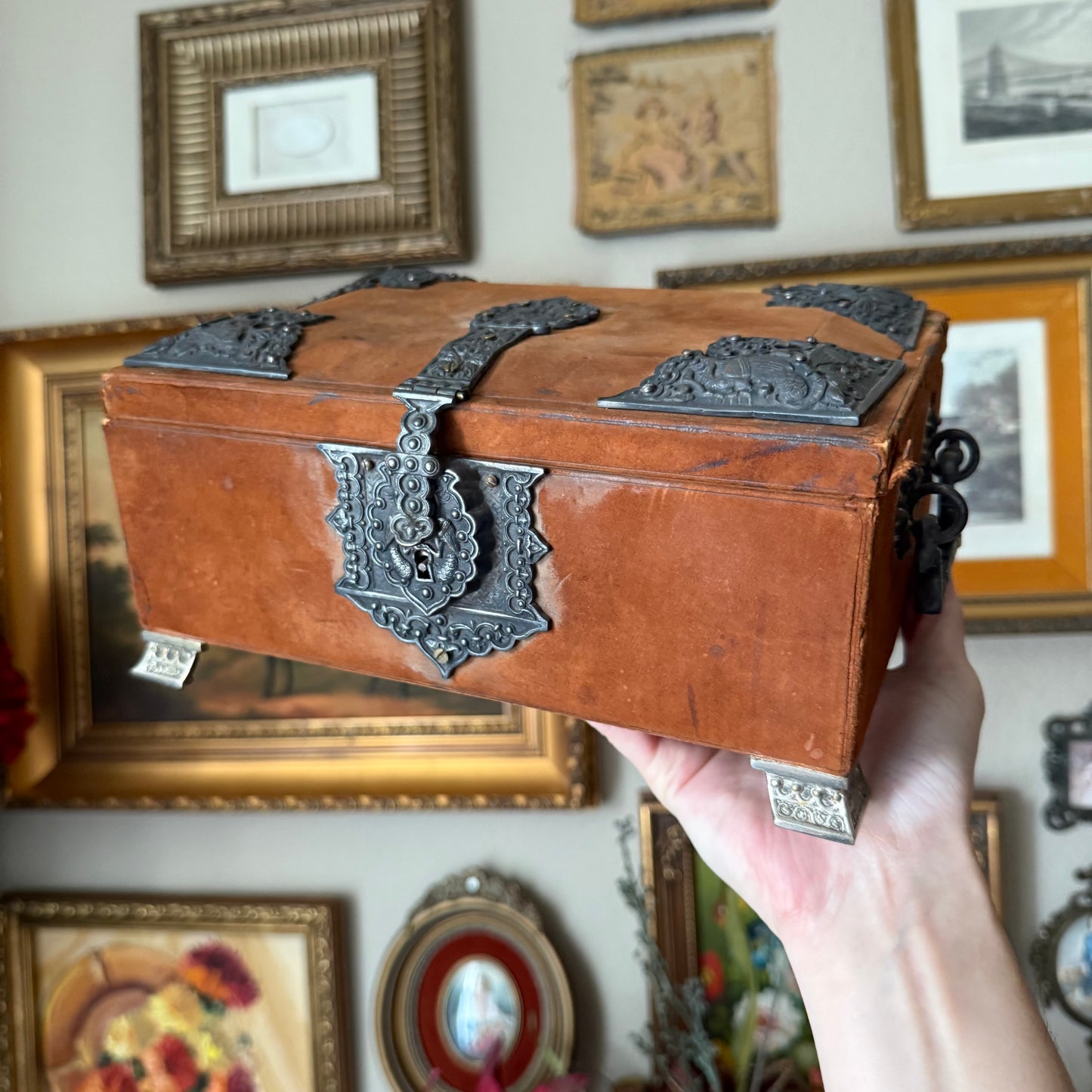 Vintage Ornate Velvet Jewelry Box – Blue Satin Tufted Interior, Decorative Metal Trim & Feet, Mid-Century Asian Design