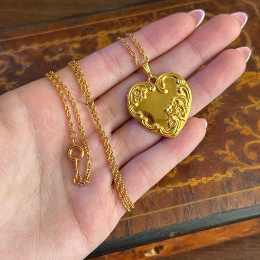 Vintage Gold tone Heart Shape "Love" Pendant Necklace