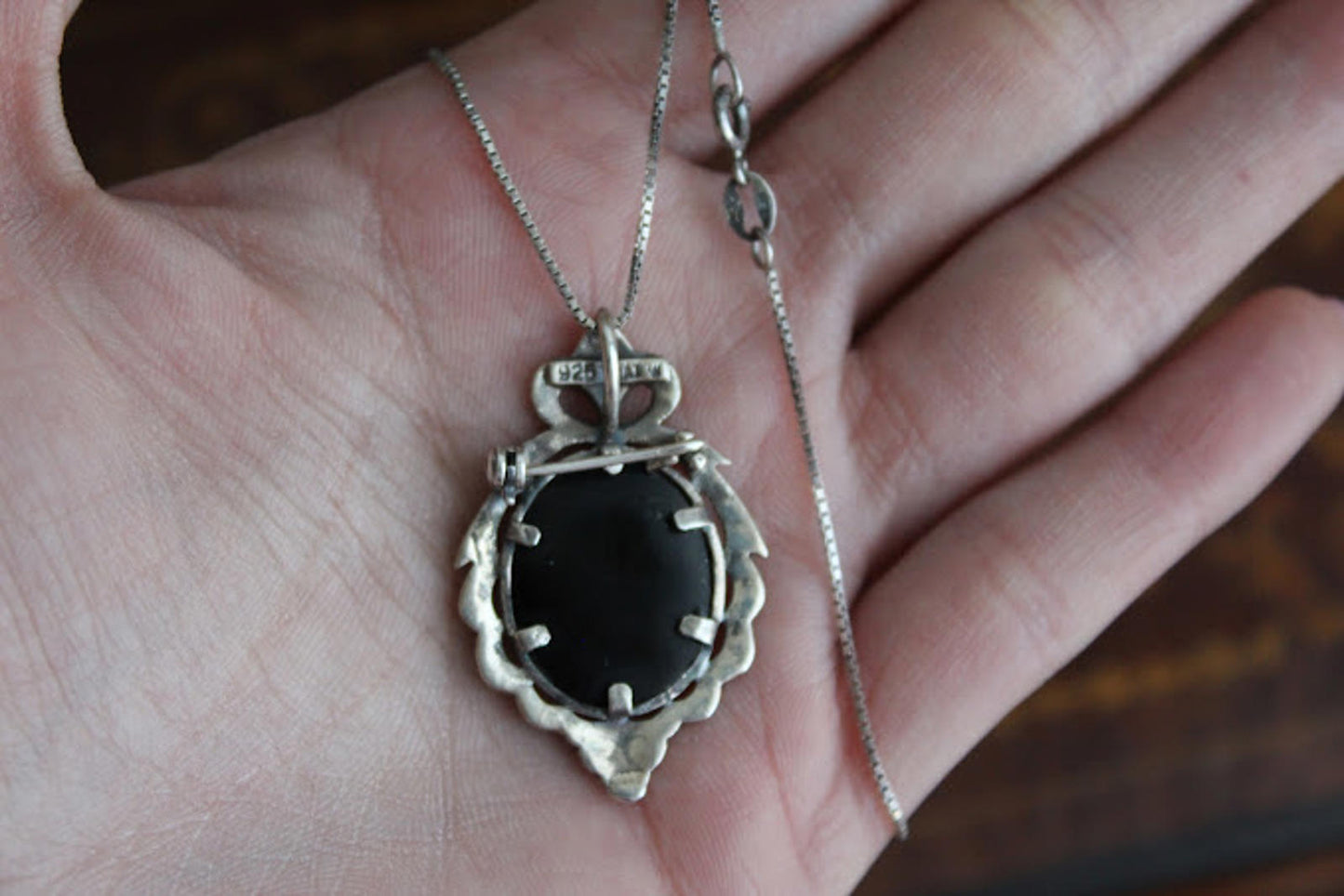 Vintage Sterling Silver Onyx & Mother Of Pearl Pendant/Brooch with 925 Necklace