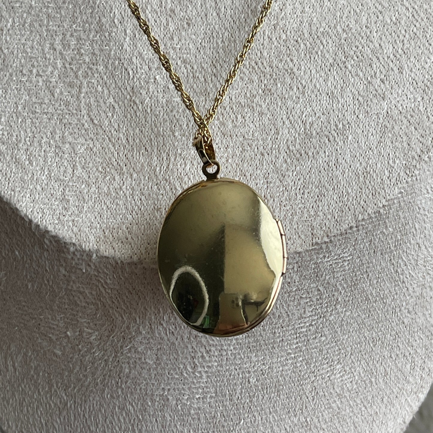 Vintage rose pink diamond with porcelain rose gold tone locket necklace