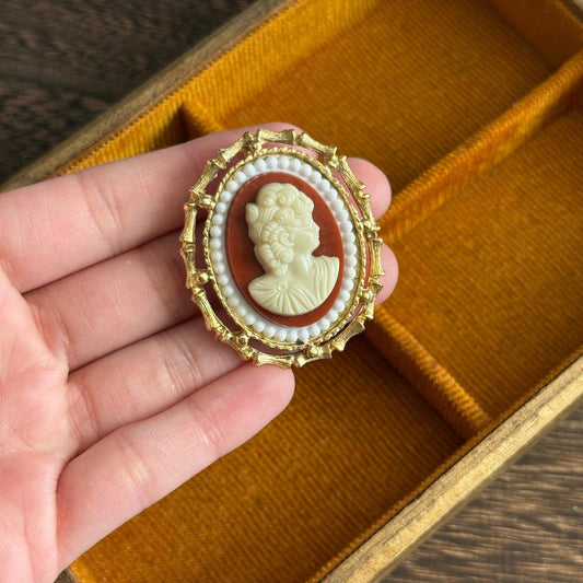 Vintage Costume Jewelry Cameo Pendant Brooch Faux Pearls