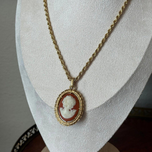 Vintage faux cameo gold tone necklace