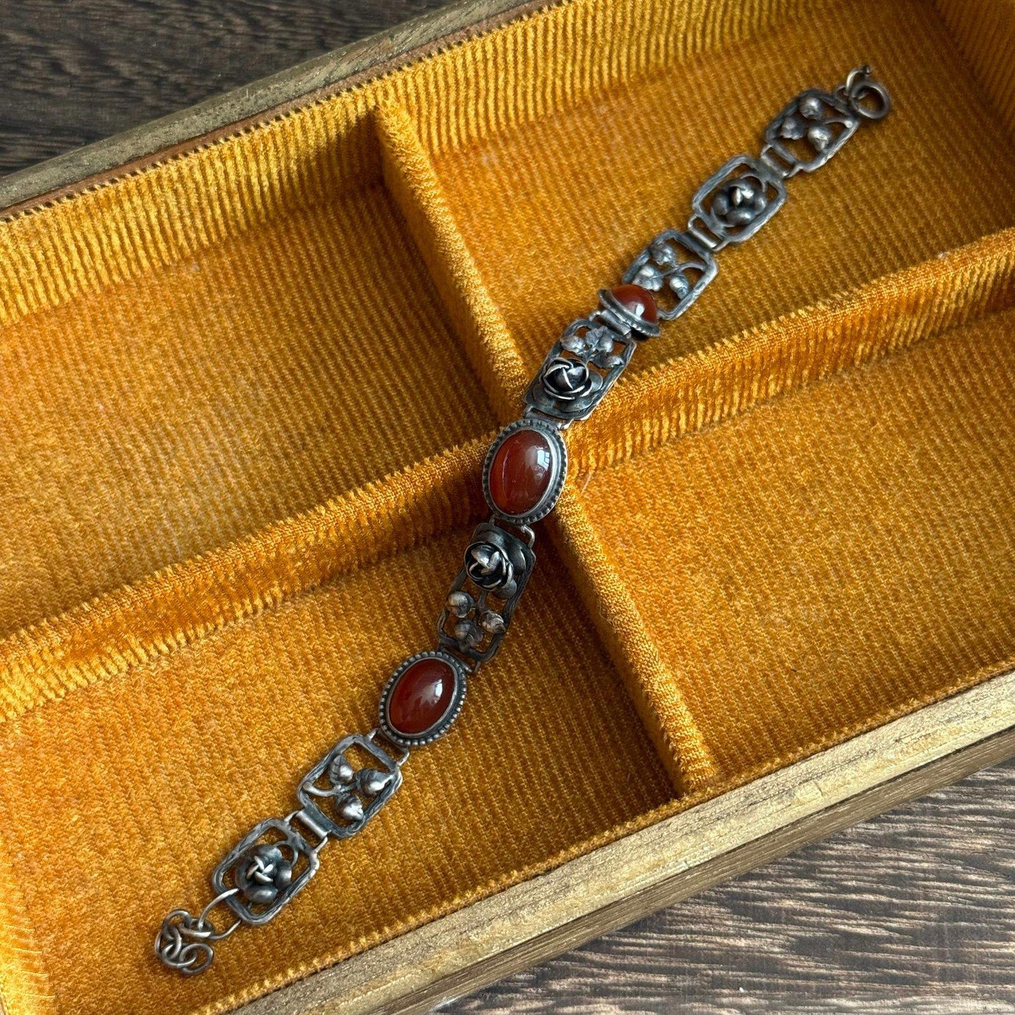 Vintage Sterling Silver & Carnelian Floral Bracelet – Made in Germany
