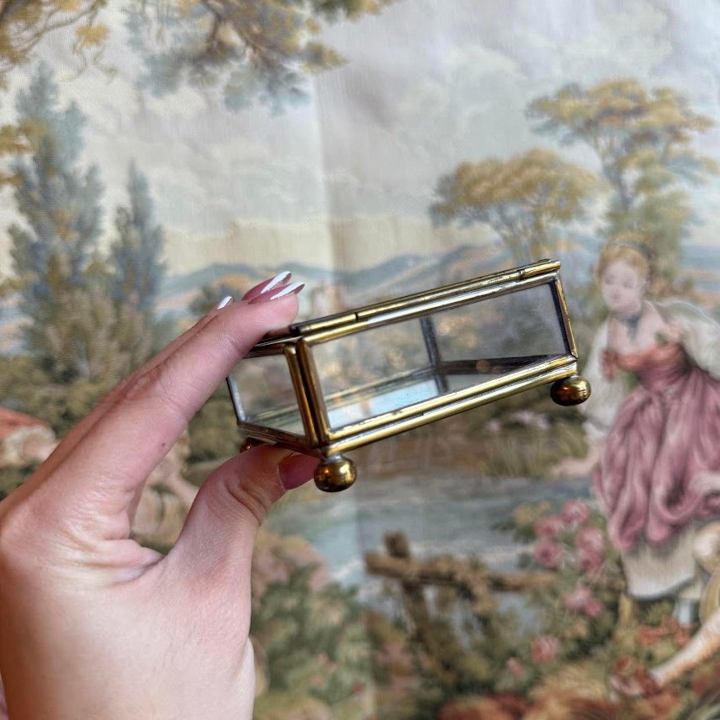 Vintage Square Swan etched Glass Jewelry box