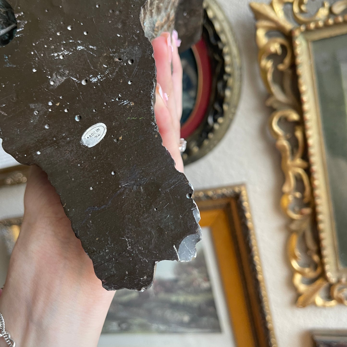 Vintage style cherub head plaster wall shelf