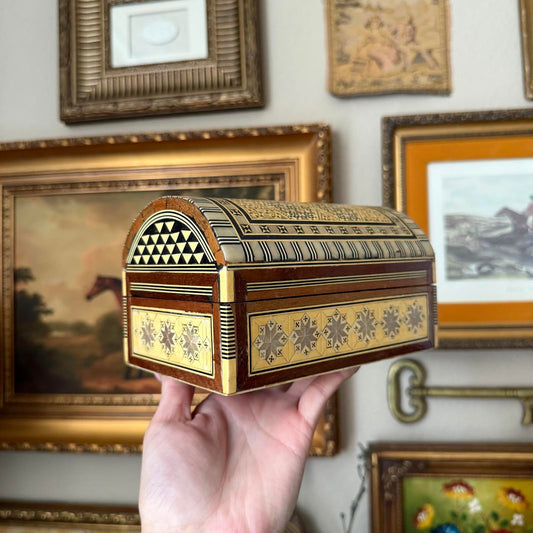 Wooden Handmade Shell Inlay Box Made in Egypt