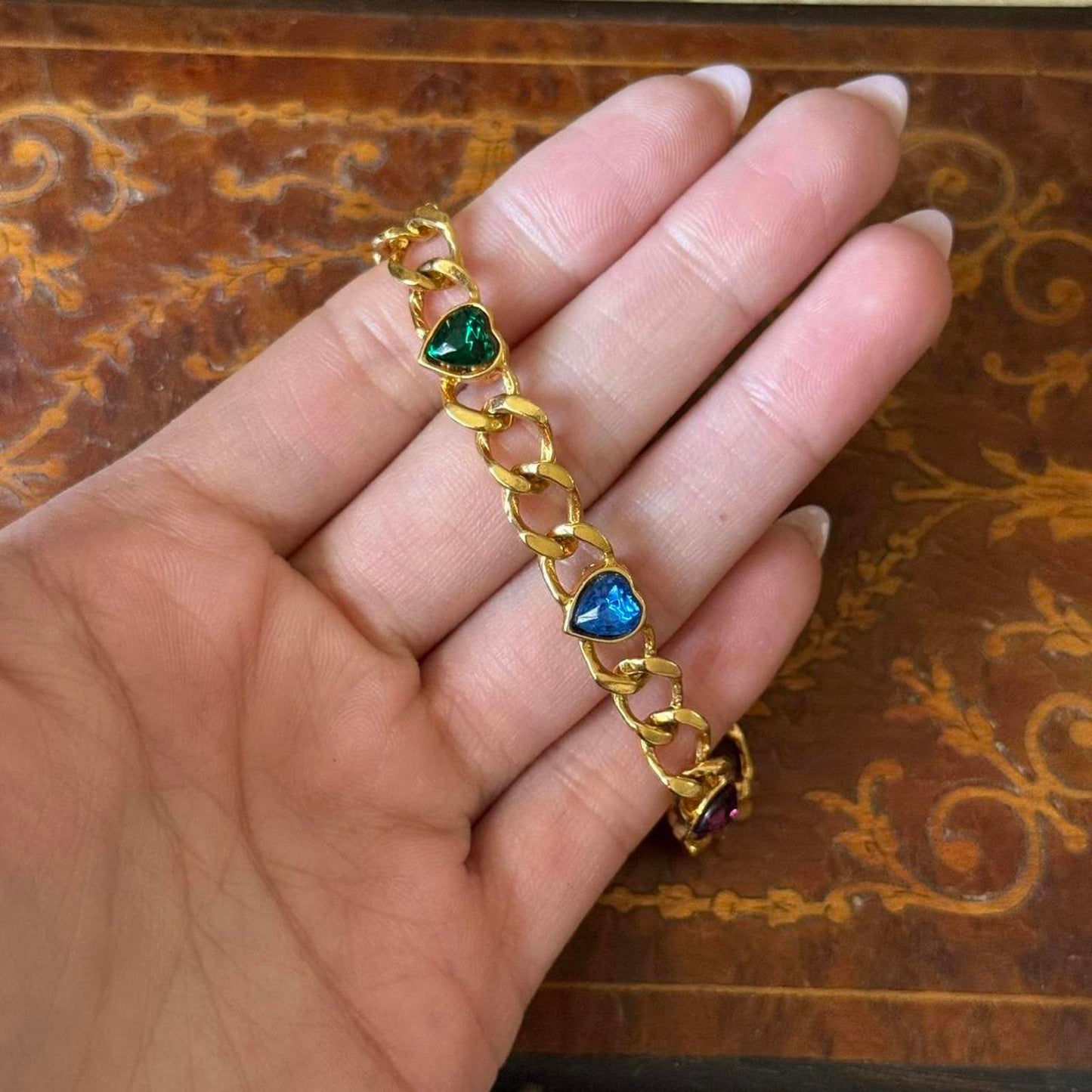 Vintage Gold tone Glass heart bracelet