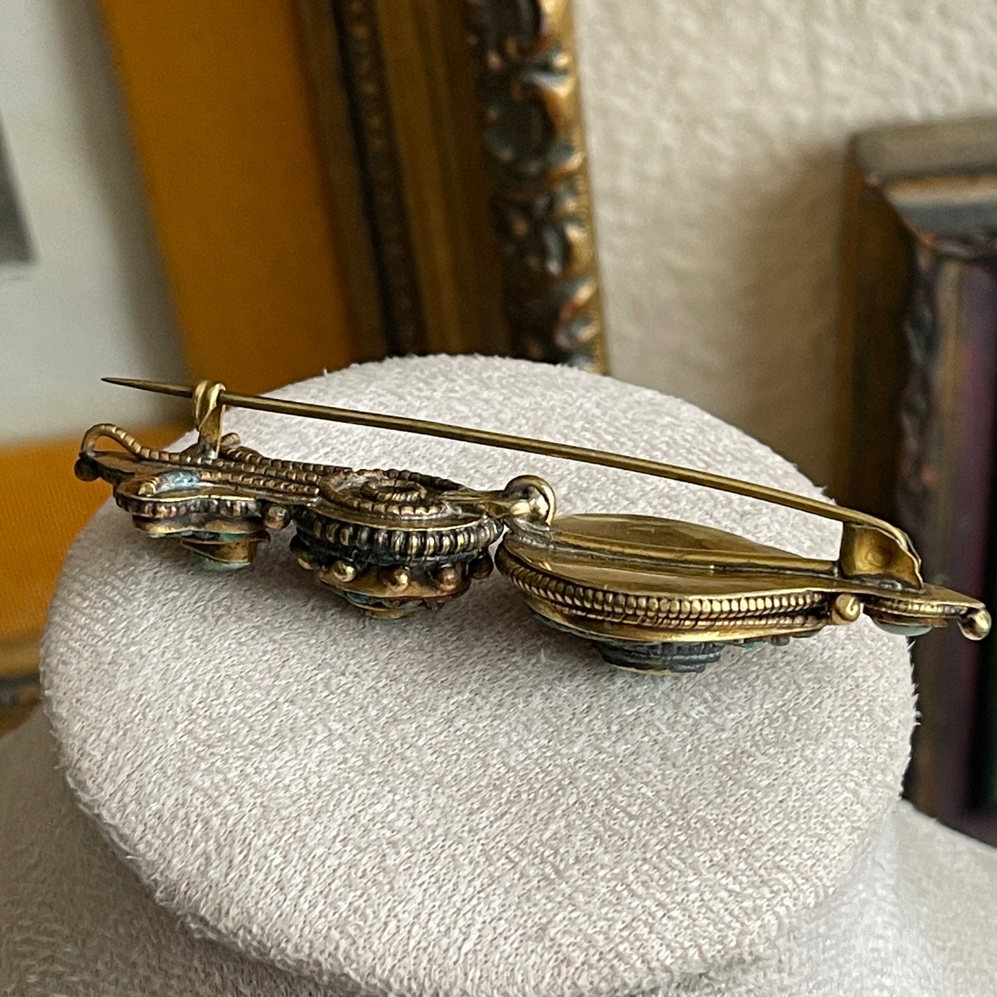 Vintage Tibetan Turquoise gold tone brooch pin