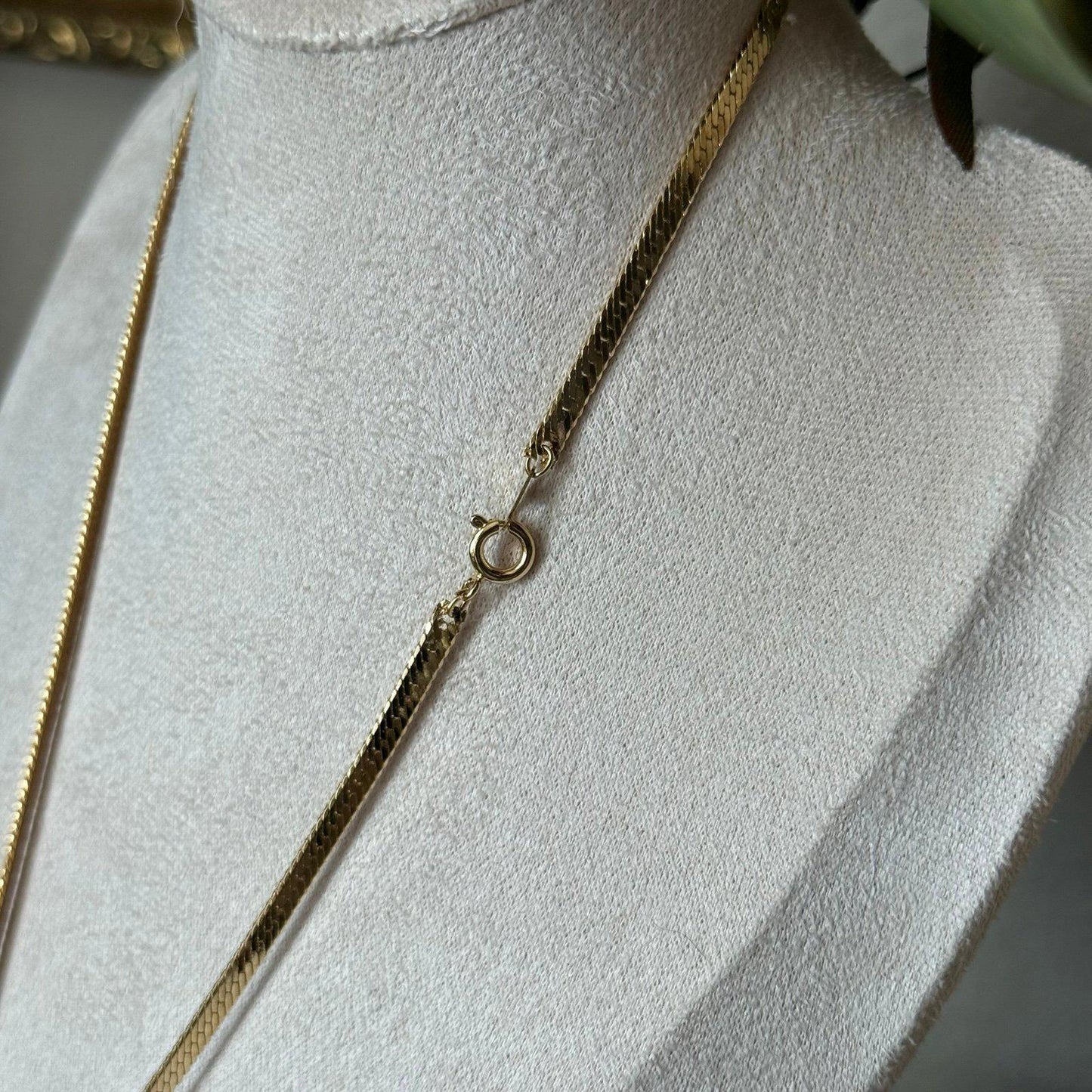 Vintage cameo three muses gold tone necklace