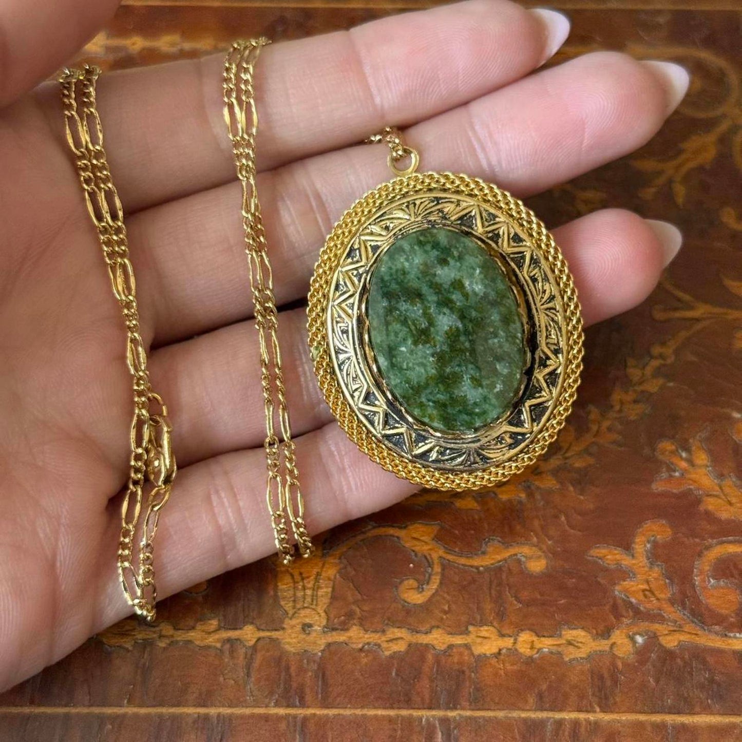 Vintage Green stone with gold detailing Pendant Necklace