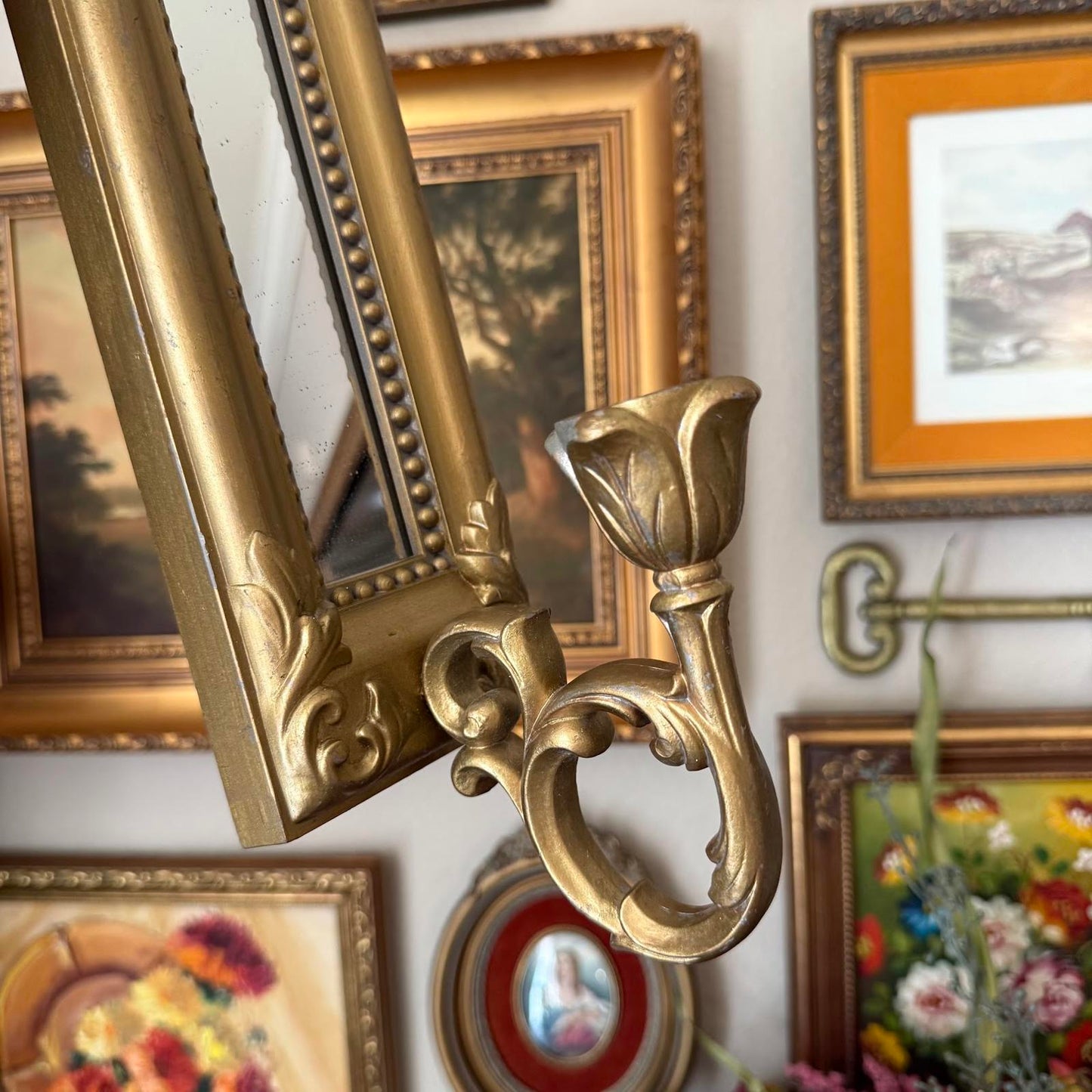 Vintage Gold Mirrored Wall Pillar Candleholders