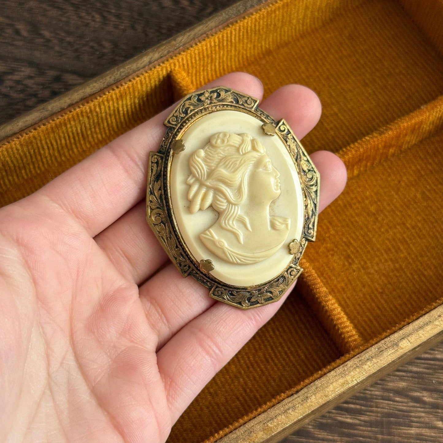 Vintage Cameo Detailed filigree brass with floral scrollwork