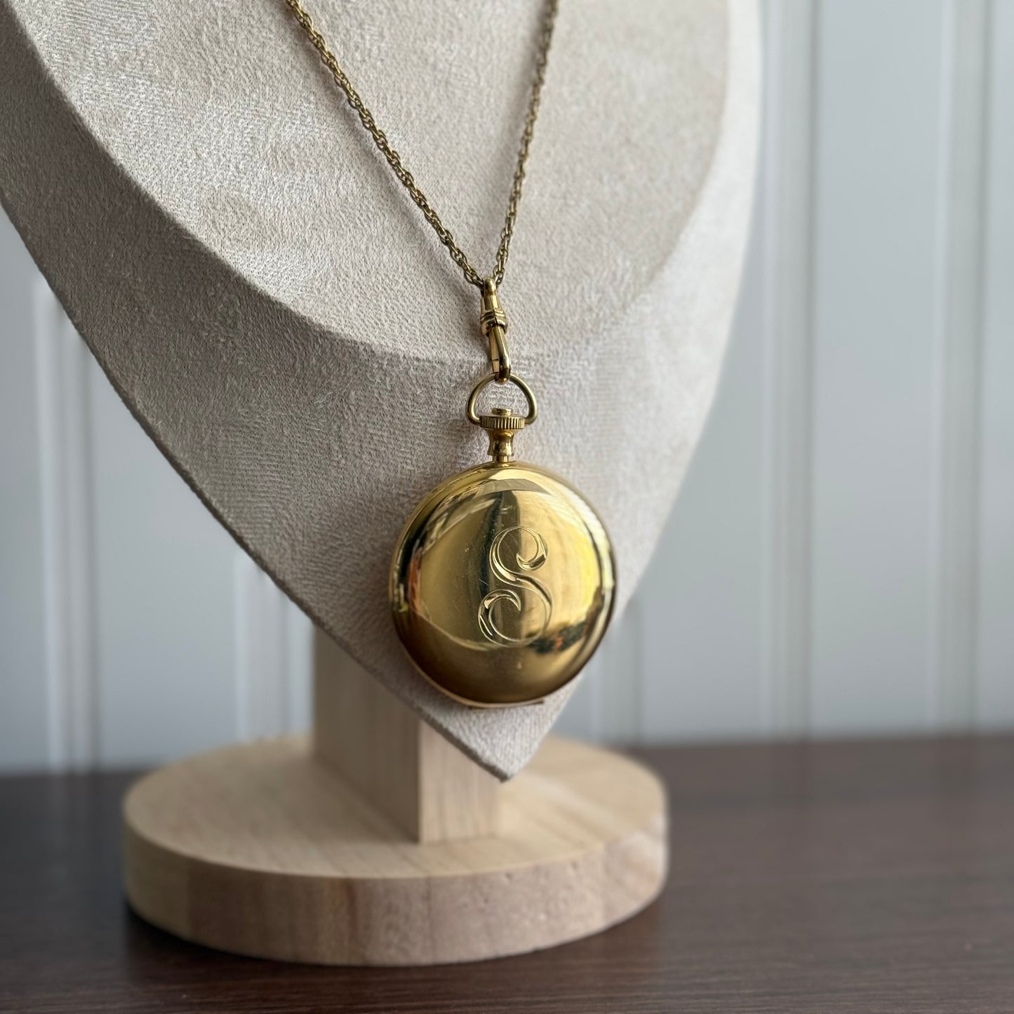 Vintage Pendant Locket Engraved S Necklace