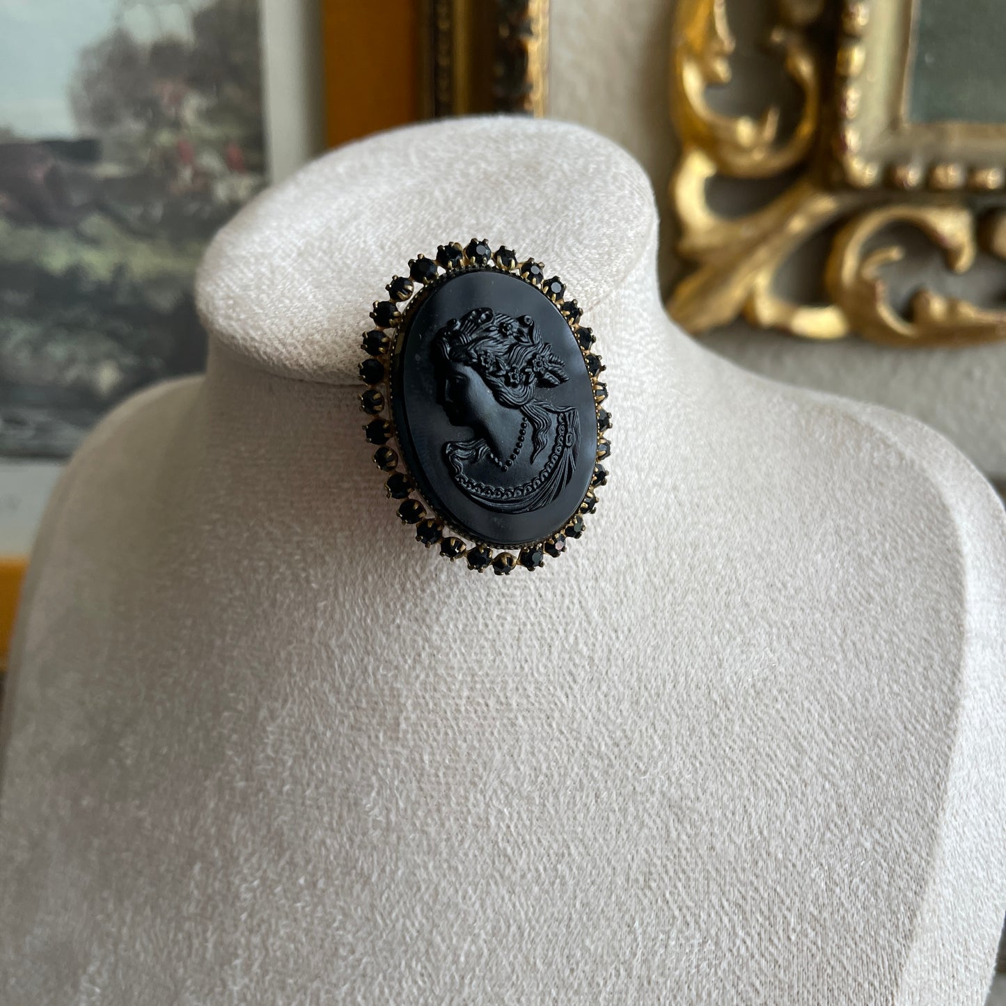 Vintage black glass with rhinestone cameo brooch pendant