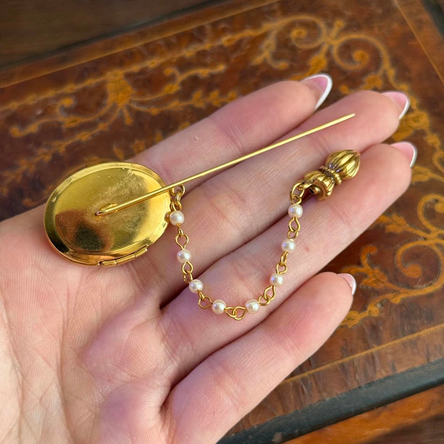 Vintage Faux Pearl & Dangle Chain Locket Stick Pin