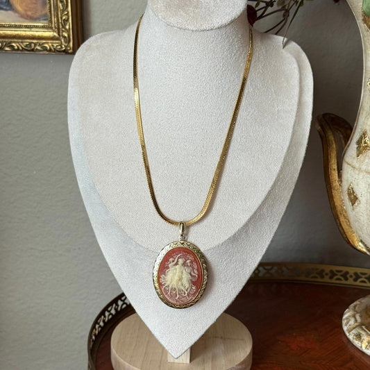 Vintage cameo three muses gold tone necklace