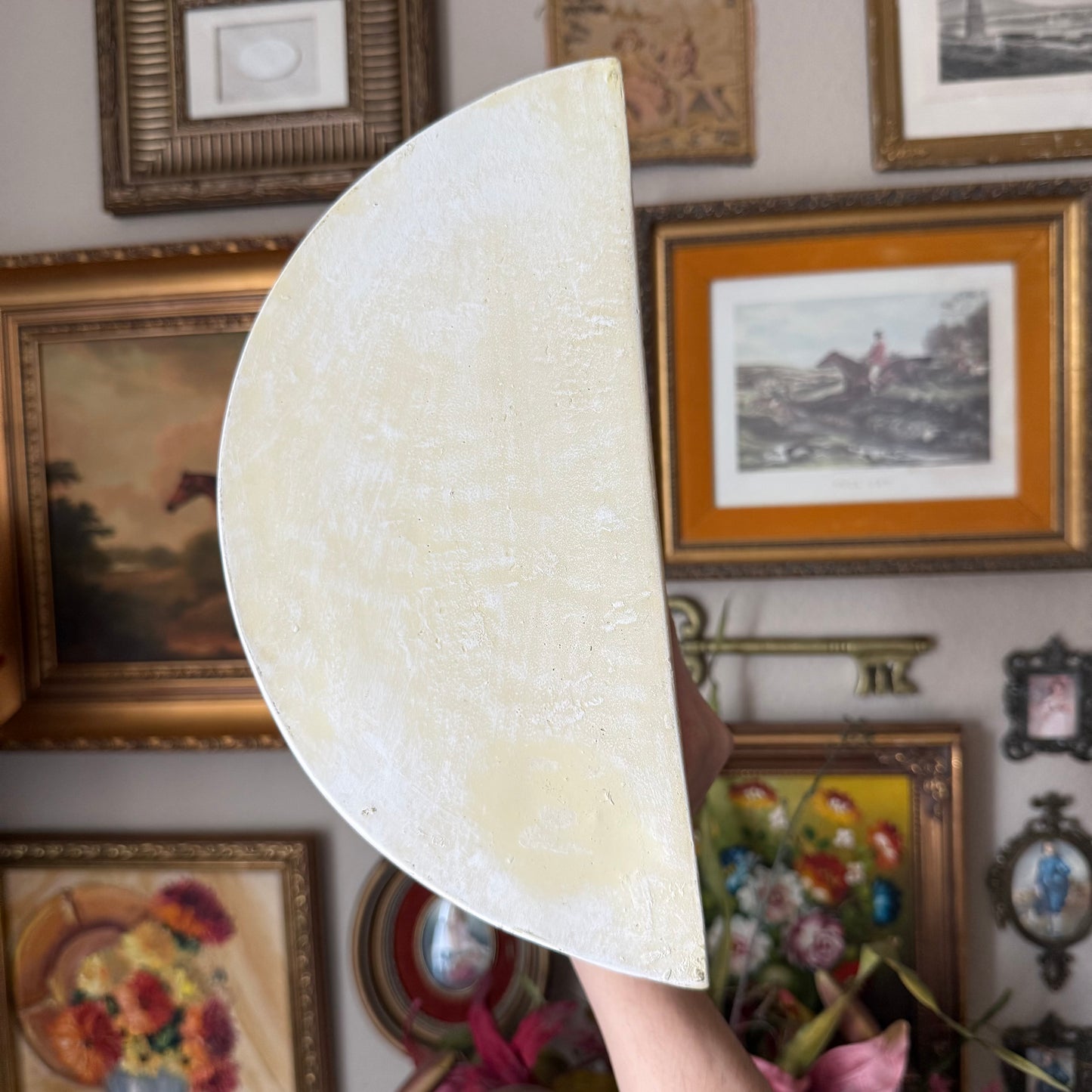 White curved wall sconce