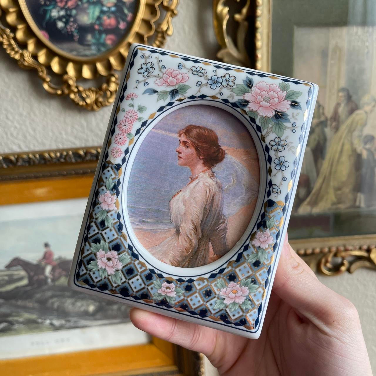 Vintage ceramic floral table picture frame