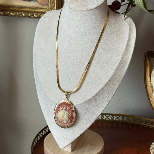 Vintage cameo three muses gold tone necklace