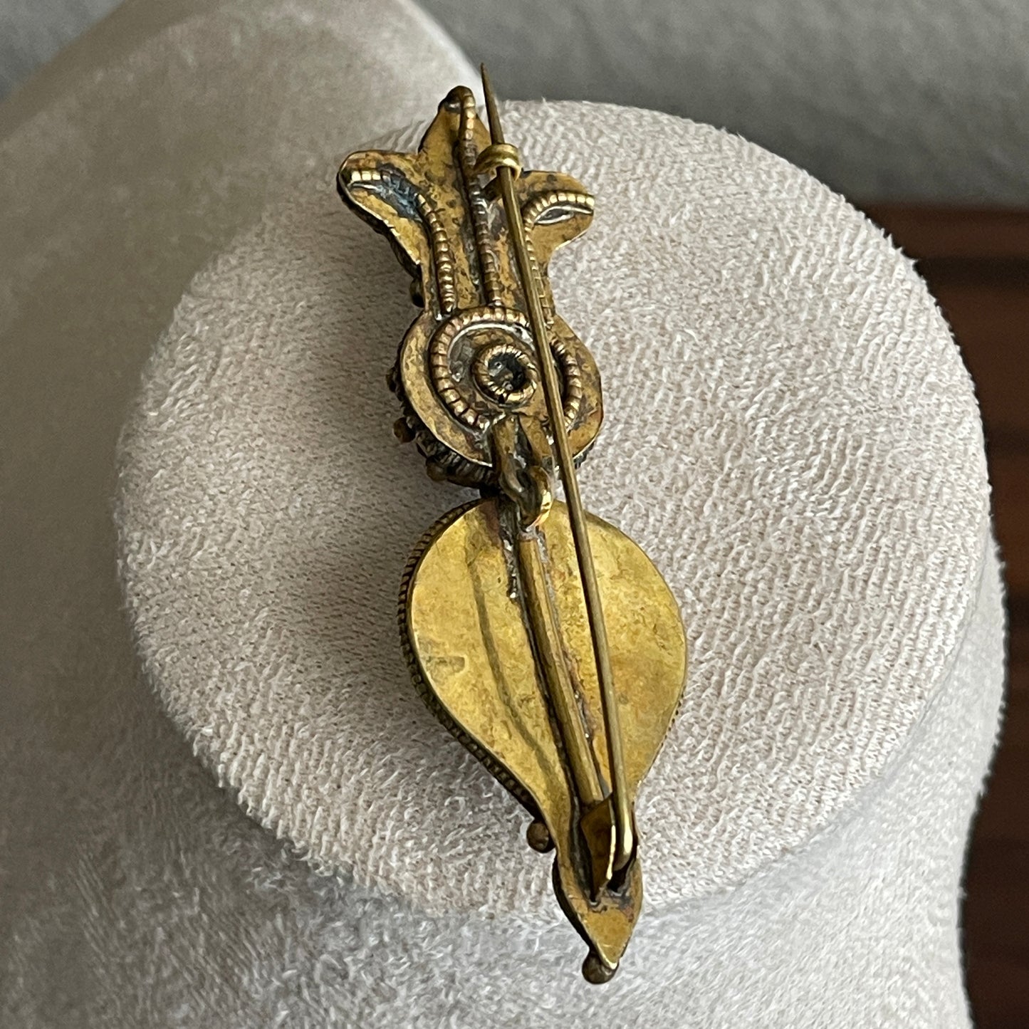 Vintage Tibetan Turquoise gold tone brooch pin