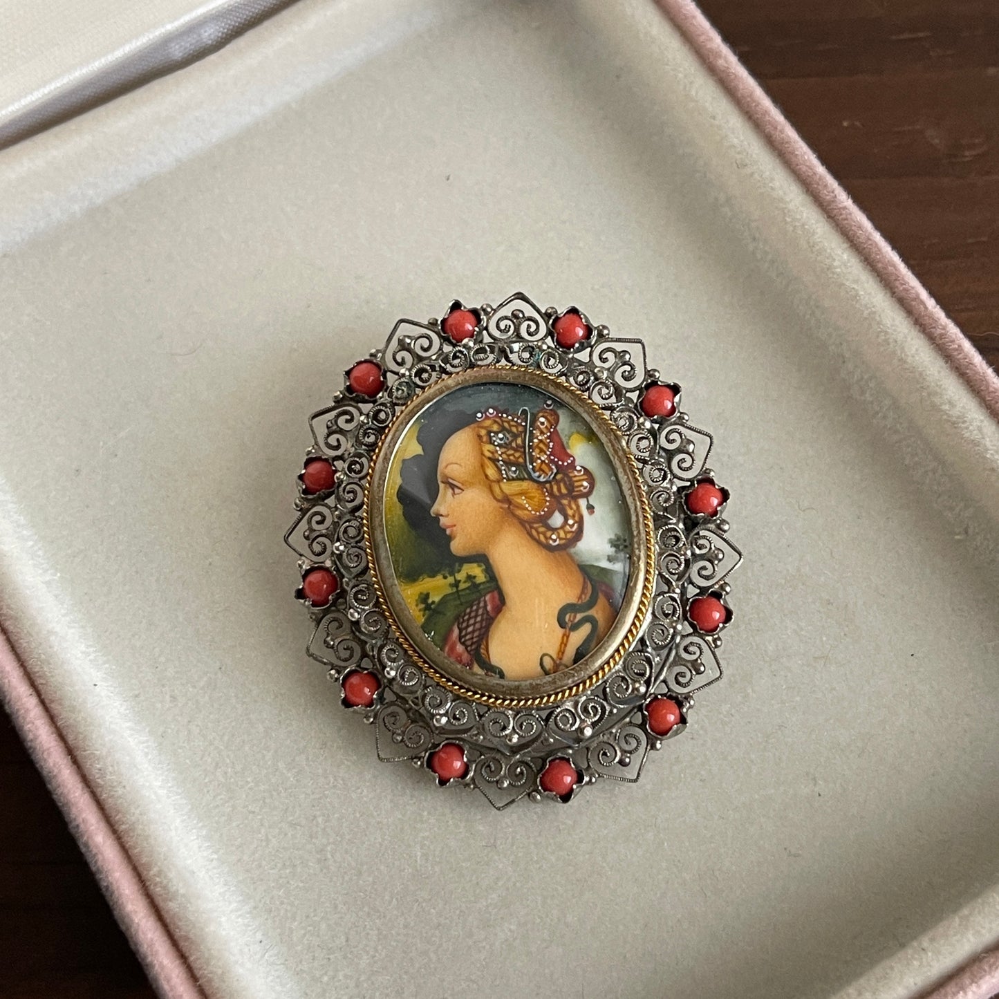 Vintage Cameo Portrait Brooch