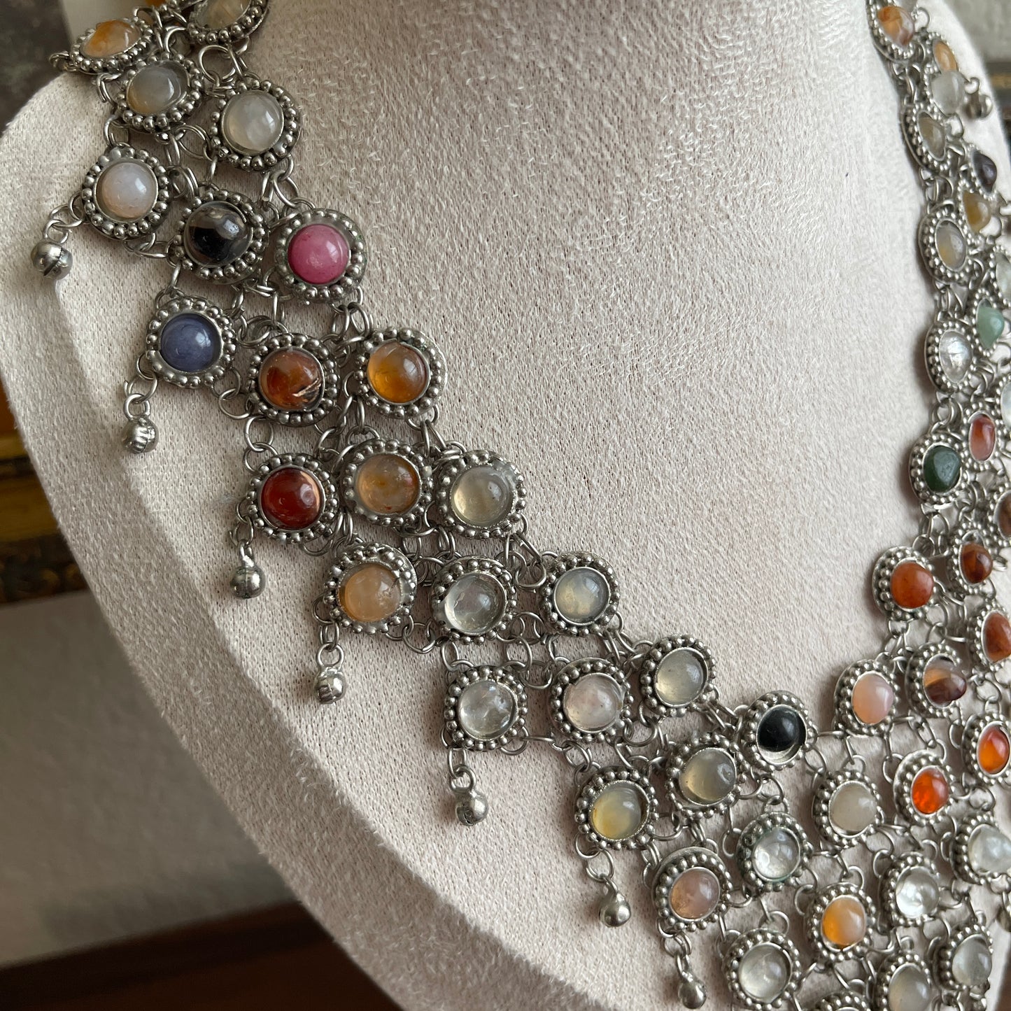 Silver tone Morocoo bib style semi precious stones with matching earrings