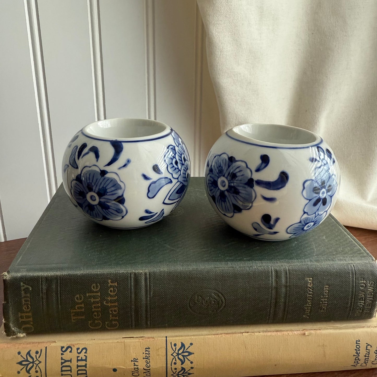 Set Of 2 Tea Light Candle Holders Blue And White Floral
