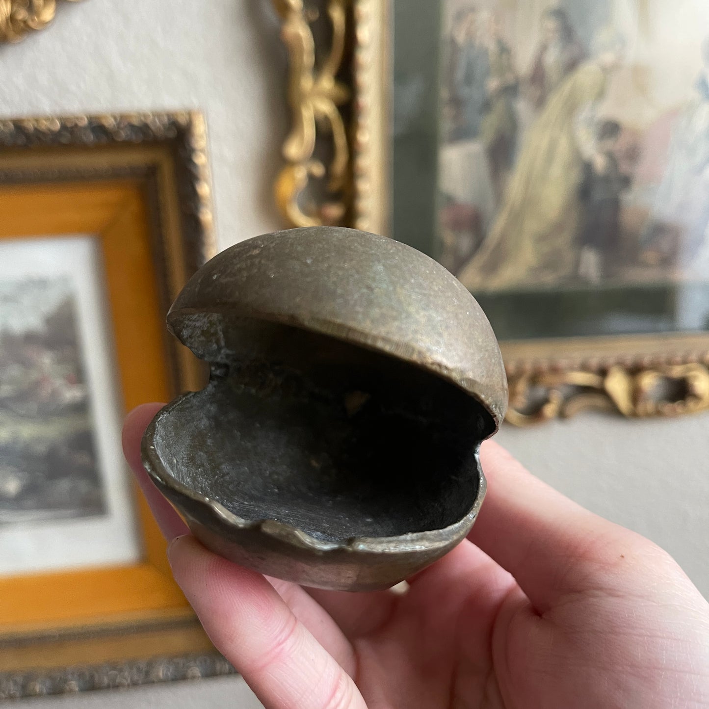 Vintage Solid Brass Whale Ashtray /Paperweight