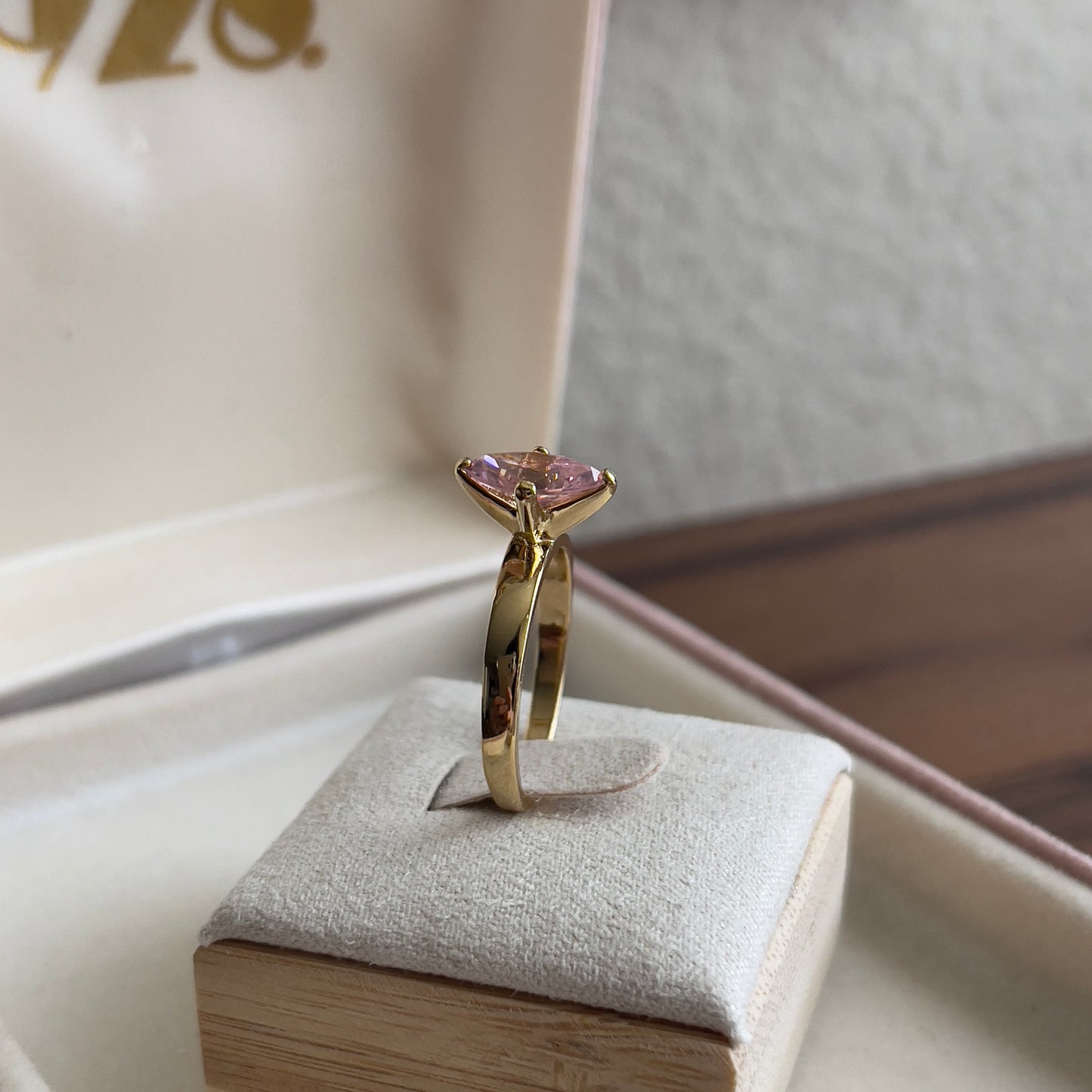 Vintage Gold Tone Pink Rhinestone Ring