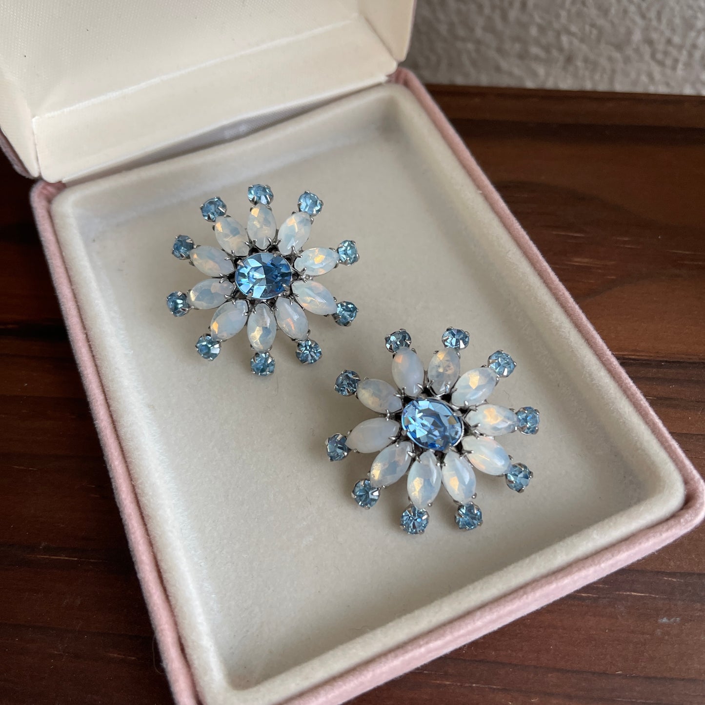 Vintage Blue cloud Rhinestone clip on earrings