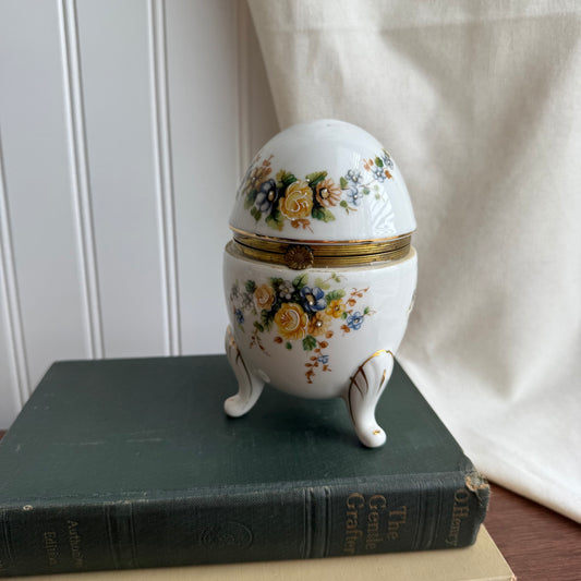Vintage hinged ceramic footed Egg trinket box