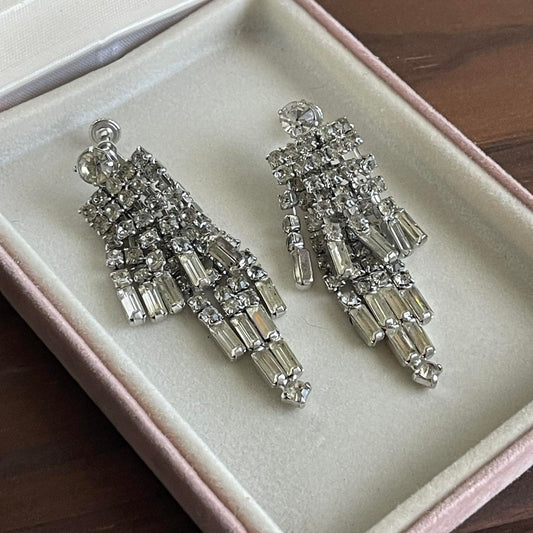 Vintage Art Deco clear rhinestones earrings screw back